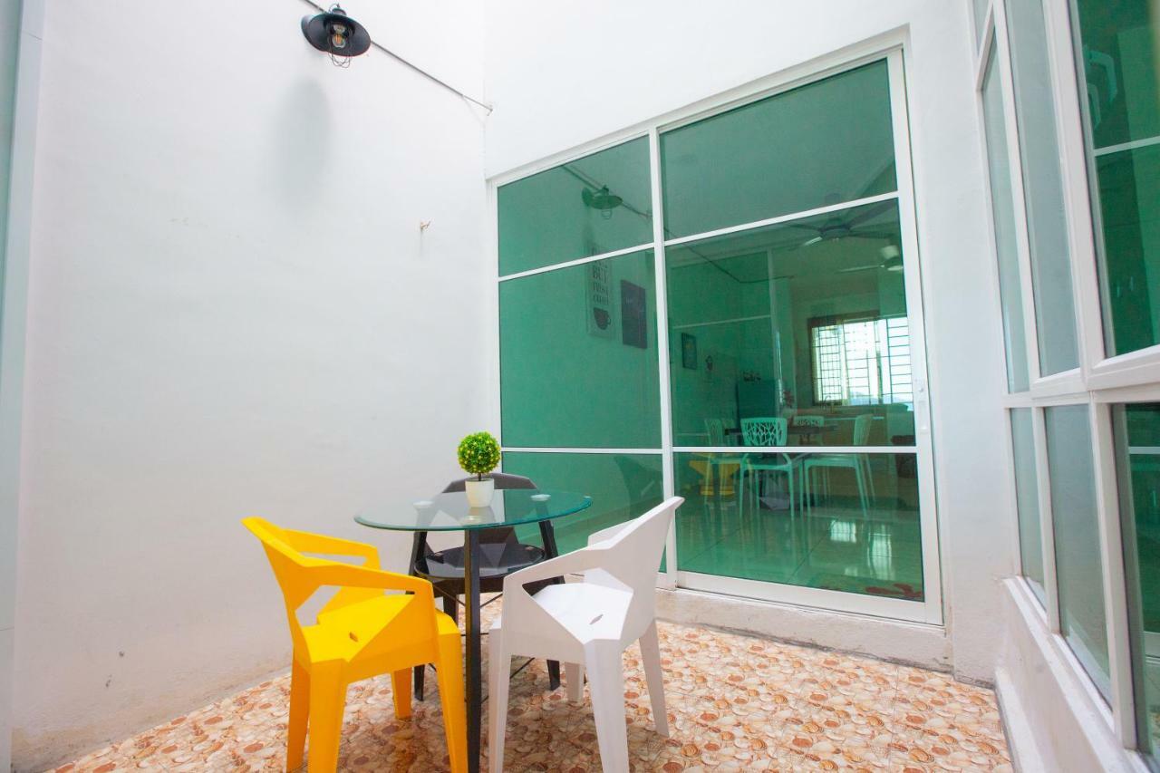 The Only Sea View In Town Villa Kuah Buitenkant foto